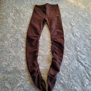 Alo Yoga Goddess Leggings